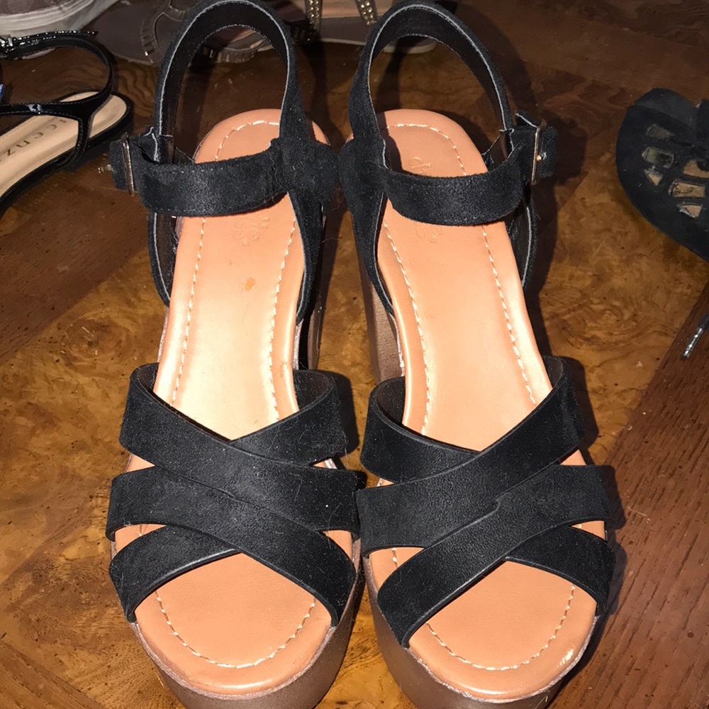 Black and brown thick high heels